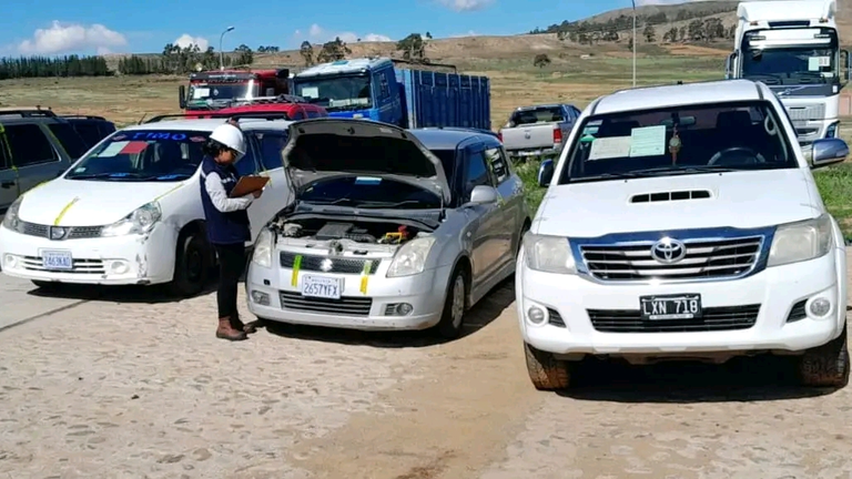 Veh&iacute;culos indocumentados hallados en Chuquisaca. URGENTE
