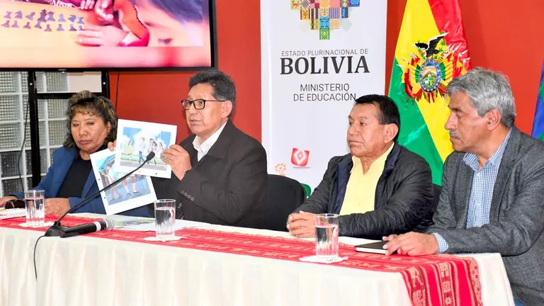 El ministro de Educación, Edgar Pary, en rueda de prensa./ MINISTERIO DE EDUCACION
