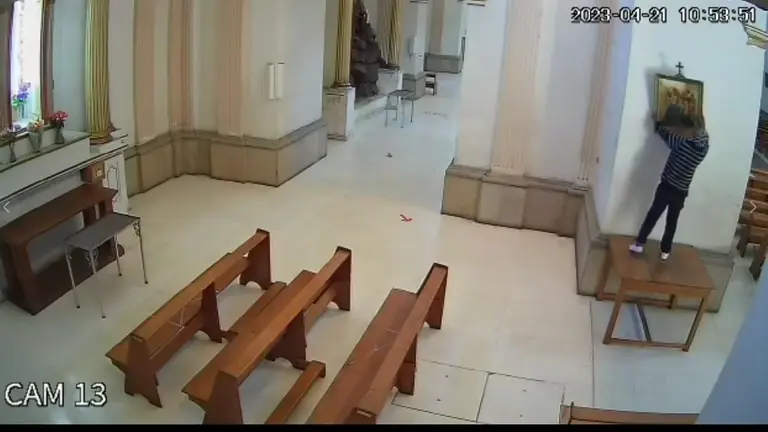 Im&aacute;genes de las c&aacute;maras en el interior de la Catedral./ CAPTURA DE VIDEO