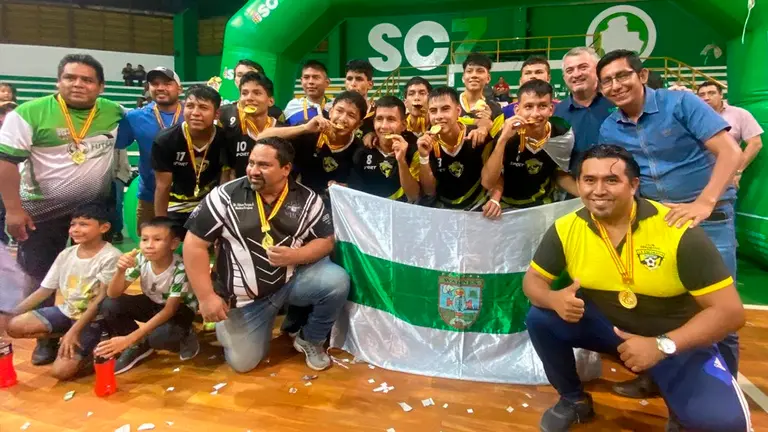 El equipo campe&oacute;n del Nacional de Futsal./ CNF