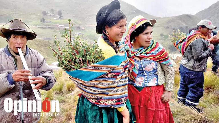 Miembros  de poblaciones ind&iacute;genas de Bolivia./ DICO SOL&Iacute;S