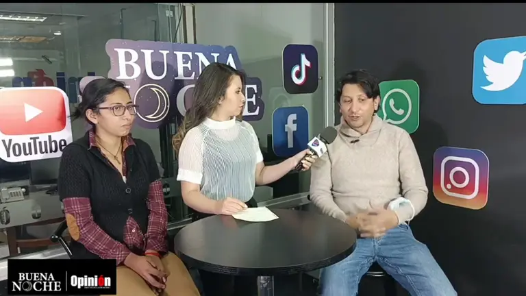Manuel Laredo y Carla Aguilar, de la Fundaci&oacute;n Aguayo, en una entrevista en Buena Noche./ CAPTURA DE VIDEO