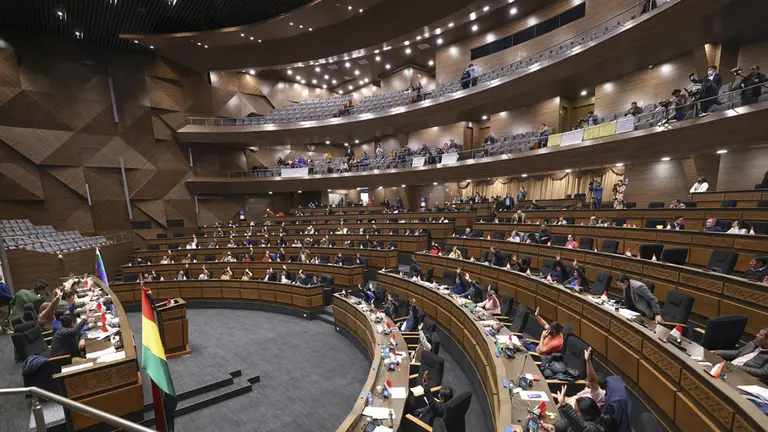 Una sesi&oacute;n pasada del Senado./
 TOMADA DE URGENTE