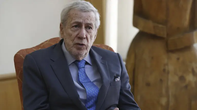 Fotograf&iacute;a de archivo en la que se registr&oacute; al ministro de Relaciones Exteriores de Chile, Alberto Van Klaveren, durante una entrevista con EFE, en Santiago de Chile./ EFE