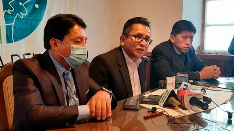 Conferencia de prensa sobre el tema./ ABI