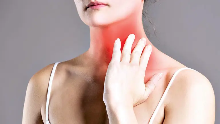 Cáncer de garganta llamado cáncer orofaríngeo, que afecta a la zona de las amígdalas y la parte posterior de la garganta./ GETTY IMAGES
