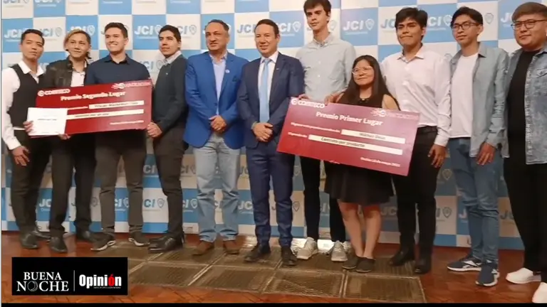 Ganadores de la Hackathon de Comteco./ CAPTURA DE VIDEO