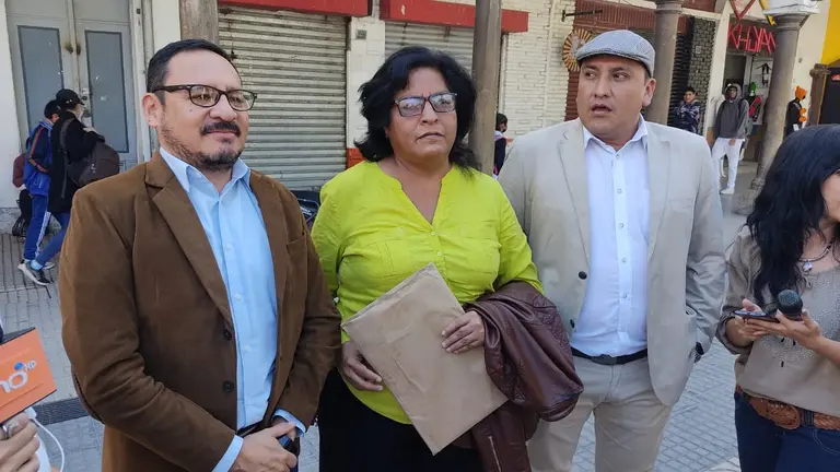 Los concejales de S&uacute;mate Diego Murillo (izq), Marcela Vidaurre (centro) y Walter Flores (izq). NO&Eacute; PORTUGAL