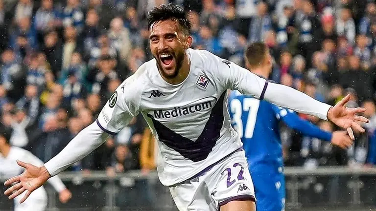 El argentino Nicolás González festeja su gol en el 1-3 de Fiorentina a Basel para clasificar a la final de la Conference League./ INSTAGRAM FIORENTINA