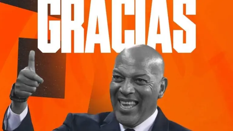 Royal Pari anuncia la desvinculaci&oacute;n con el entrenador Roberto Mosquera. Club Royal Pari