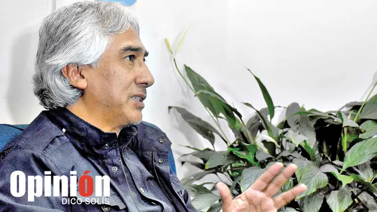Willy Claure durante una entrevista en el Diario OPINI&Oacute;N./ DICO SOL&Iacute;S