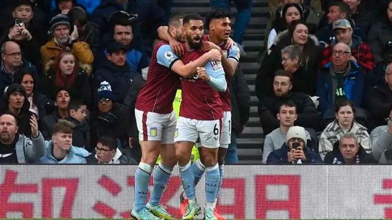 Jugadores del Aston Villa, en una foto de archivo./ EFE