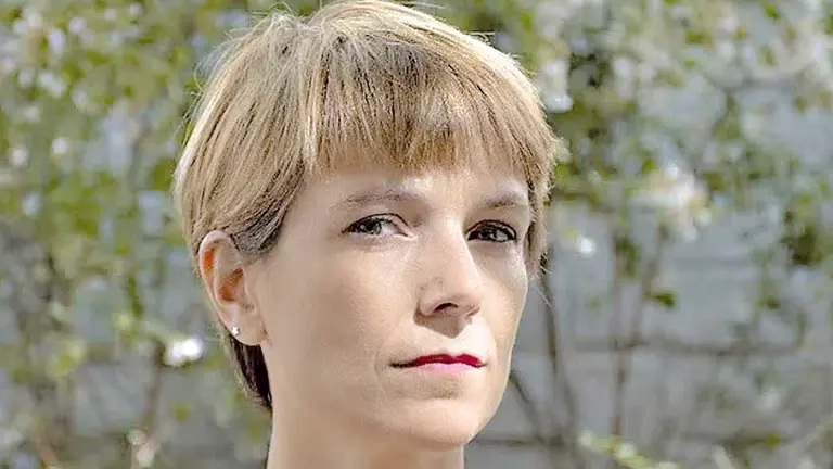 La escritora porte&ntilde;a Leticia Martin se alz&oacute; con el Premio de novela Lumen.
