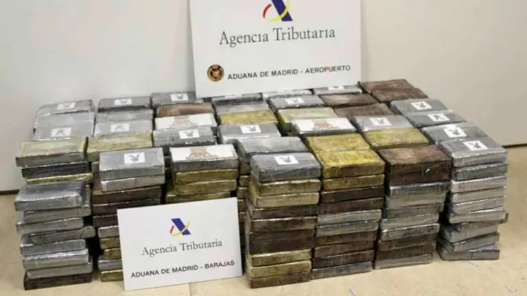 Cocaína incautada en España trasladado en vuelo desde Bolivia./ URGENTE.BO