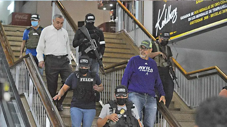 Una fotograf&iacute;a del allanamiento en el aeropuerto de Viru Viru de Santa Cruz./ APG