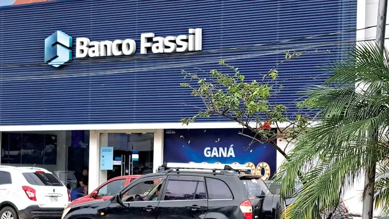 Una sucursal del ex Banco Fassil que se encuentra intervenido./ ABI
