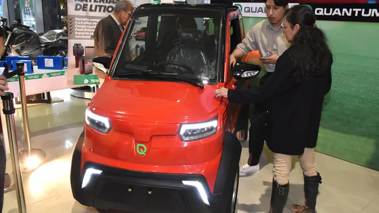 Quantum, presente con sus veh&iacute;culos el&eacute;ctricos./ NO&Eacute; PRODUCTOS