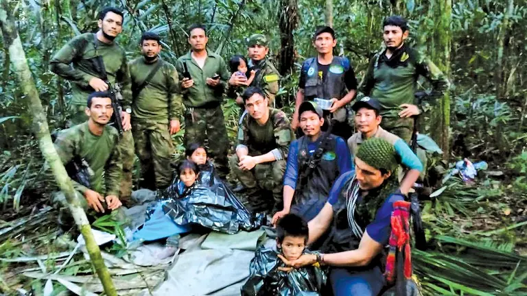 / EJÉRCITO DE COLOMBIA