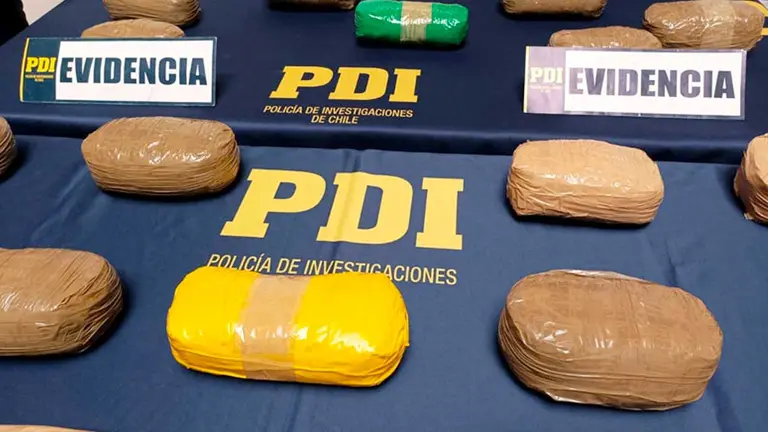 Dos bolivianas enfrentan cargos por tráfico de drogas en Chile./ FISCALIA DE CHILE