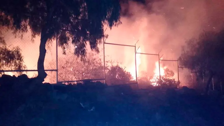 Una imagen del incendio registrado anoche en el Parque Nacional Tunari. GADC.