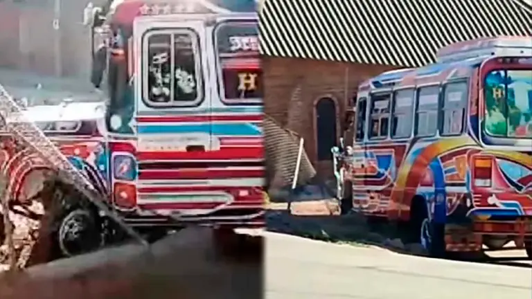 El micro tras el accidente. Captura Gunnar Flores Periodista