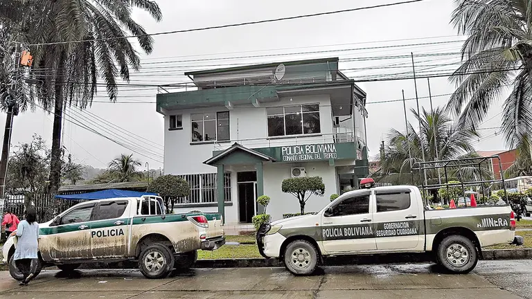 Frontis del Comando Regional de la Polic&iacute;a del Tr&oacute;pico, Cochabamba./ OPINI&Oacute;N