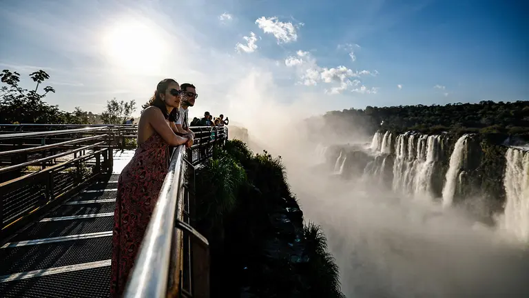 Las Cataratas del Iguaz&uacute;, maravilla del mundo y "coraz&oacute;n" del Mercosur./ EFE