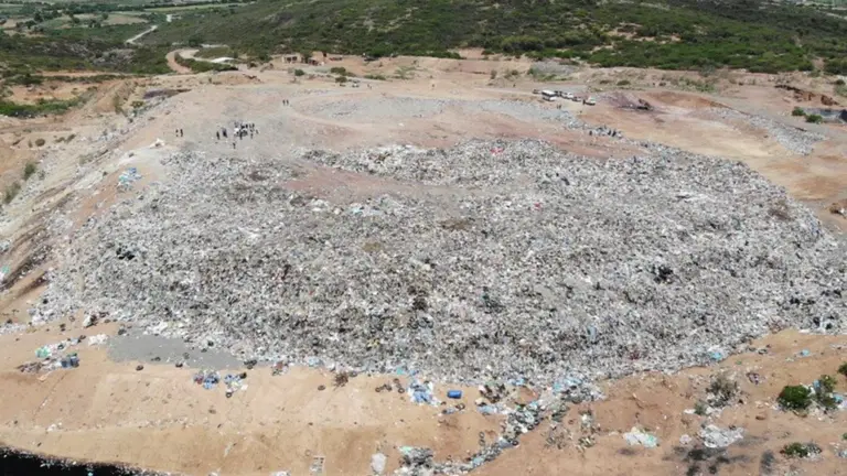 Imagen a&eacute;rea del botadero de Cotapachi. GAMC
