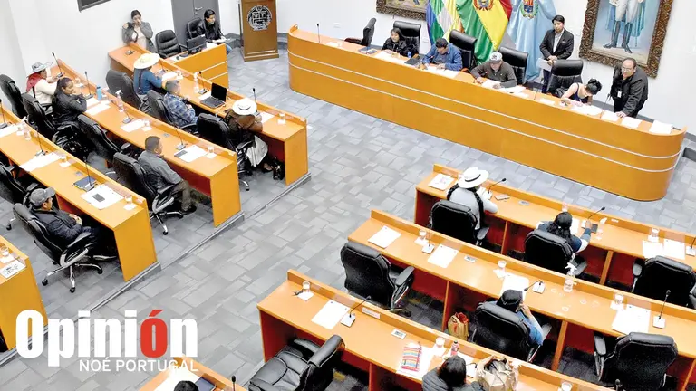 Asamble&iacute;stas departamentales en sesi&oacute;n, este 6 de julio./ NO&Eacute; PORTUGAL