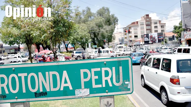 La rotonda de la avenida Per&uacute; y Blanco Galindo./ NO&Eacute; PORTUGAL