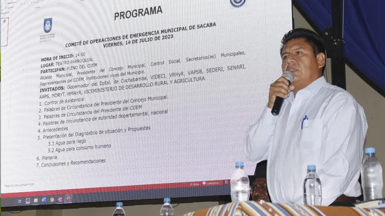 El alcalde de Sacaba Pedro Guti&eacute;rrez, en la reuni&oacute;n./ GAMS