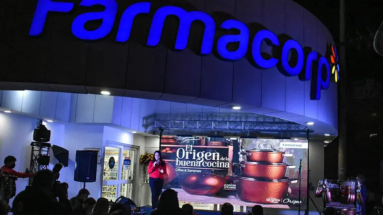 Presentaci&oacute;n de la nueva campa&ntilde;a de la cadena Farmacorp./ DICO SOL&Iacute;S