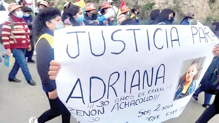 Marcha exige justicia por el crimen de Adriana en Oruro./ NOTICIAS NT