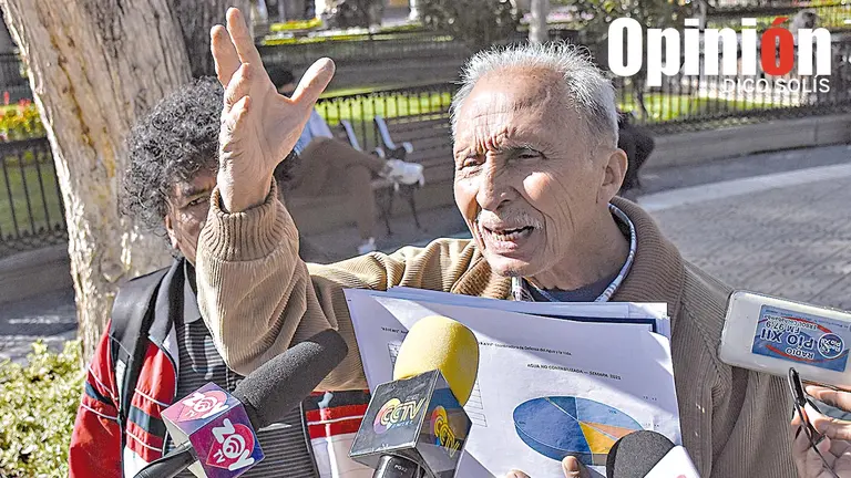 Gonzalo Maldonado, miembro de la Coordinadora del Agua de Cochabamba./ DICO SOL&Iacute;S
