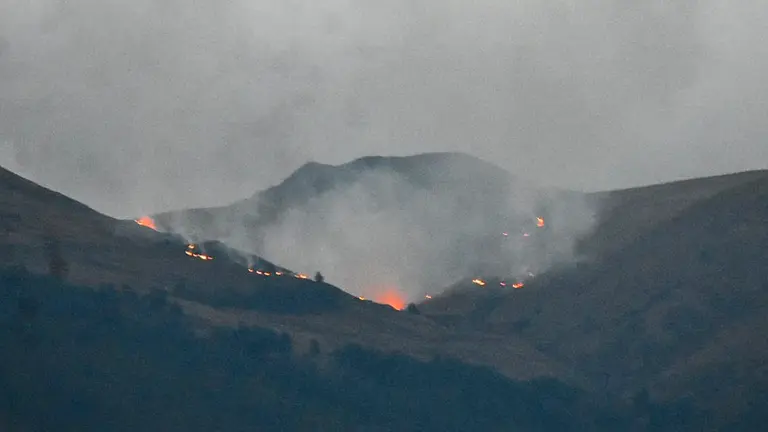 Incendio en el sector del Tunari./ DICO SOL&Iacute;S