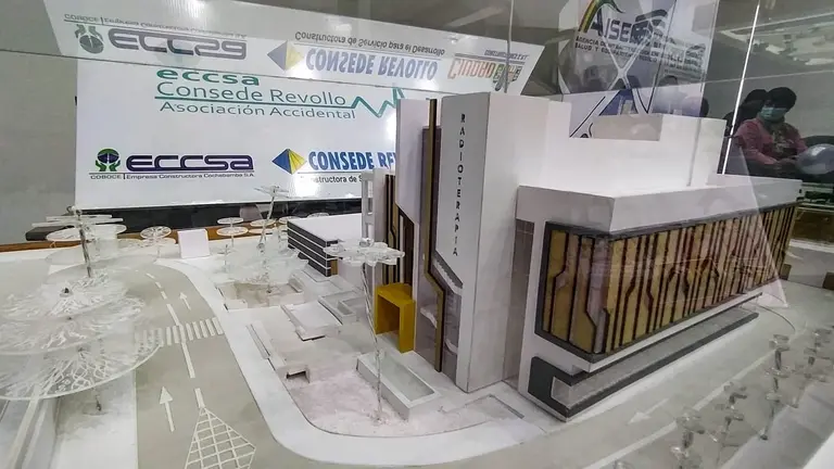 Maqueta de la Unidad de Radioterapia. DICO SOL&Iacute;S