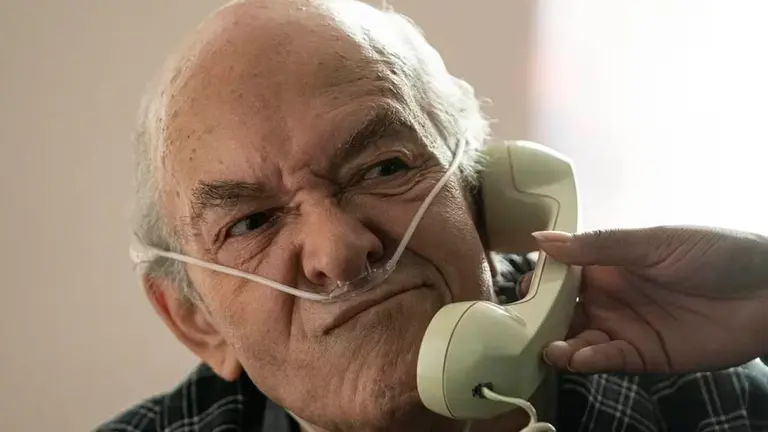 Mark Margolis, interpretando una escena como H&eacute;ctor Salamanca en Better Call Saul. AMC