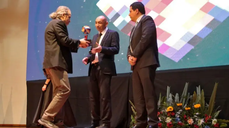 Ceremonia de premiaci&oacute;n de