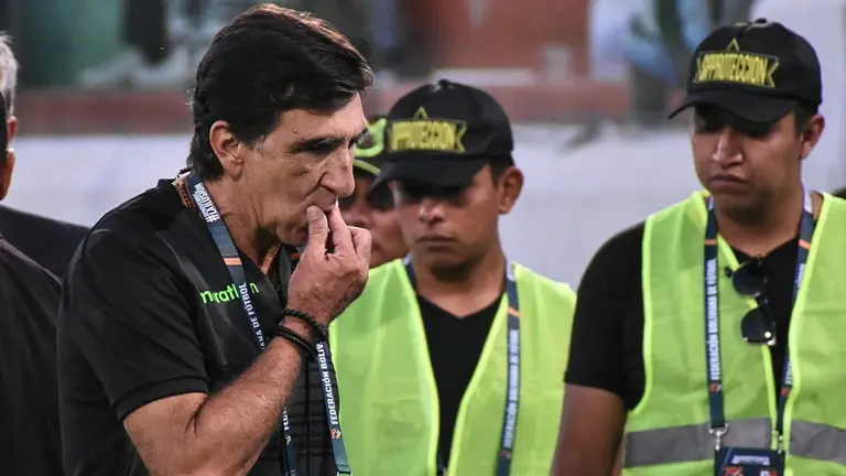 La Verde cae en su propia casa (1-2), pero Costas &lsquo;tiene fe&rsquo; en los &lsquo;chicos&rsquo;./ EFE