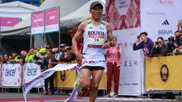 H&eacute;ctor Garibay: &lsquo;Siempre voy a representar a Bolivia, aunque tenga poco apoyo&rsquo;