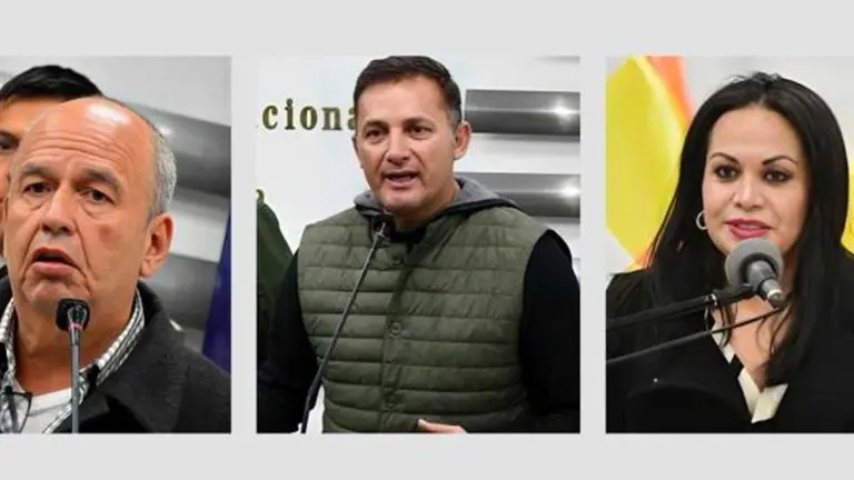Los exministros de la gesti&oacute;n de Jeanine A&ntilde;ez: Carlos Romero (Gobierno), Fernando L&oacute;pez (Defensa) y Roxana Liz&aacute;rraga (Comunicaci&oacute;n)./ OXIGENO.BO