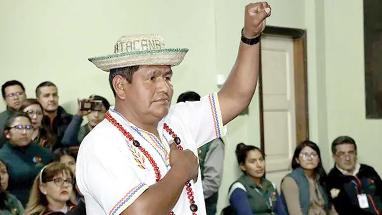 Johnson Jim&eacute;nez jurando a su nuevo cargo en el Sernap./ SERNAP