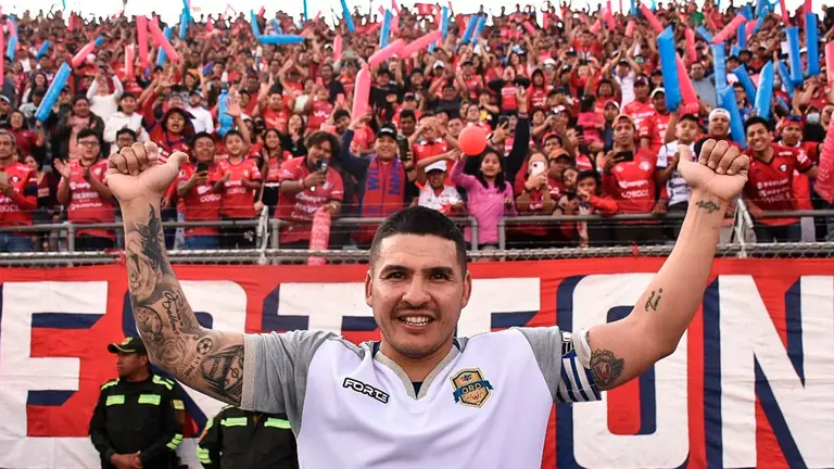 El exaviador Cristian Pochi Ch&aacute;vez, en el d&iacute;a de su despedida./ DICO SOL&Iacute;S