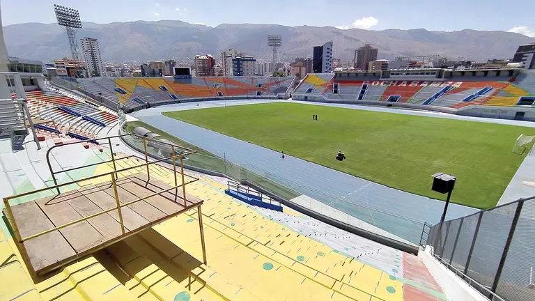 El estadio F&eacute;lix Capriles, absolutamente parado, tras la determinaci&oacute;n de anular los torneos locales./ DICO SOL&Iacute;S