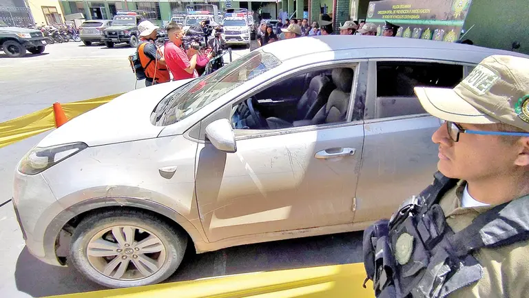 El veh&iacute;culo robado en Chile y que fue recuperado en Locotal./ DICO SOL&Iacute;S