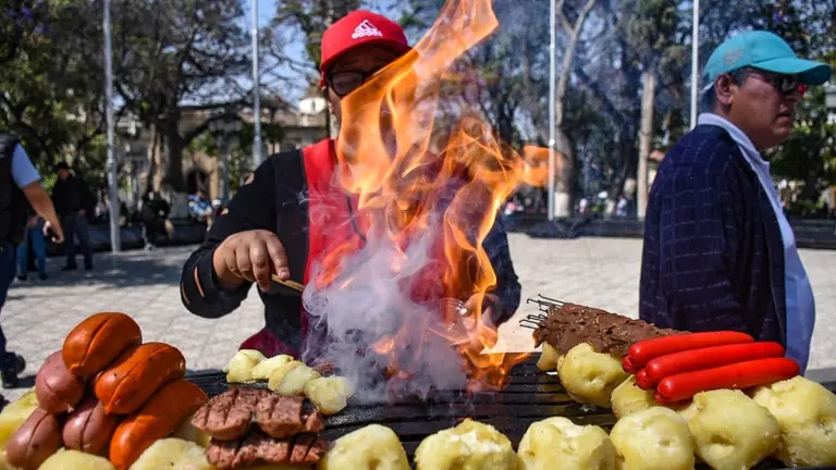 Lanzamiento de la Feria del Anticucho. DICO SOL&Iacute;S