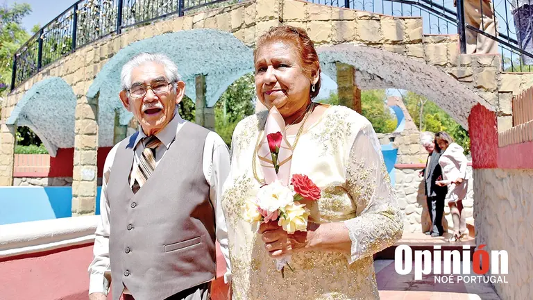 Una imagen de una pareja que renov&oacute; sus votos./ NO&Eacute; PORTUGAL
