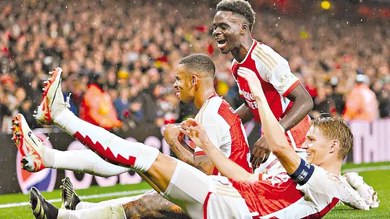 Futbolistas del Gunner celebran una conquista./ INSTAGRAM ARSENAL