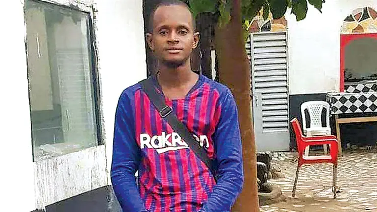 Mamadou Safayou Barry, de 25 a&ntilde;os, parti&oacute; de Guinea hacia Egipto. Recorri&oacute; m&aacute;s de 4.000 kil&oacute;metros y atraves&oacute; varias zonas en guerra y conflicto armado para poder estudiar./ MAMADOU SAFAYOU.
