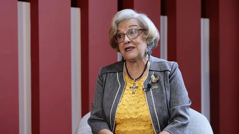La comisionada y vicepresidenta de la Comisi&oacute;n Interamericana de Derechos Humanos (CIDH), Esmeralda Arosamena, habla durante una entrevista./ EFE